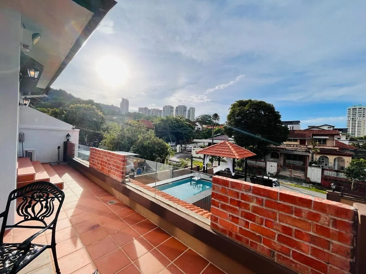 Luxe Bean Bag Cinema Retreat - Private Pool With Ps5, Ktv, Bbq Patio - 5 Mins To Tanjung Bungah Beach ! Villa Tanjung Tokong
