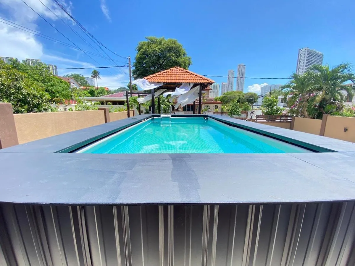 Luxe Bean Bag Cinema Retreat - Private Pool With Ps5, Ktv, Bbq Patio - 5 Mins To Tanjung Bungah Beach ! Villa Tanjung Tokong