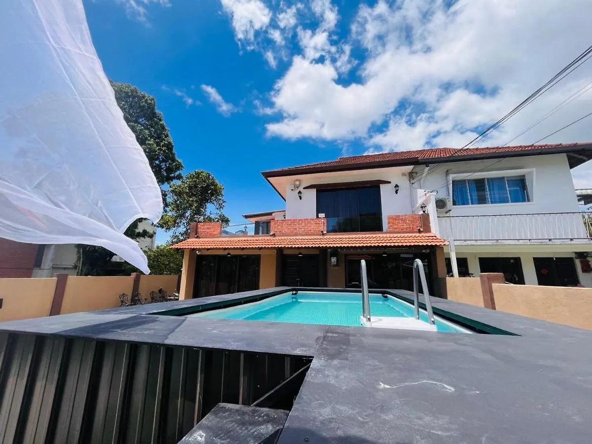 Luxe Bean Bag Cinema Retreat - Private Pool With Ps5, Ktv, Bbq Patio - 5 Mins To Tanjung Bungah Beach ! Villa Tanjung Tokong Malaysia
