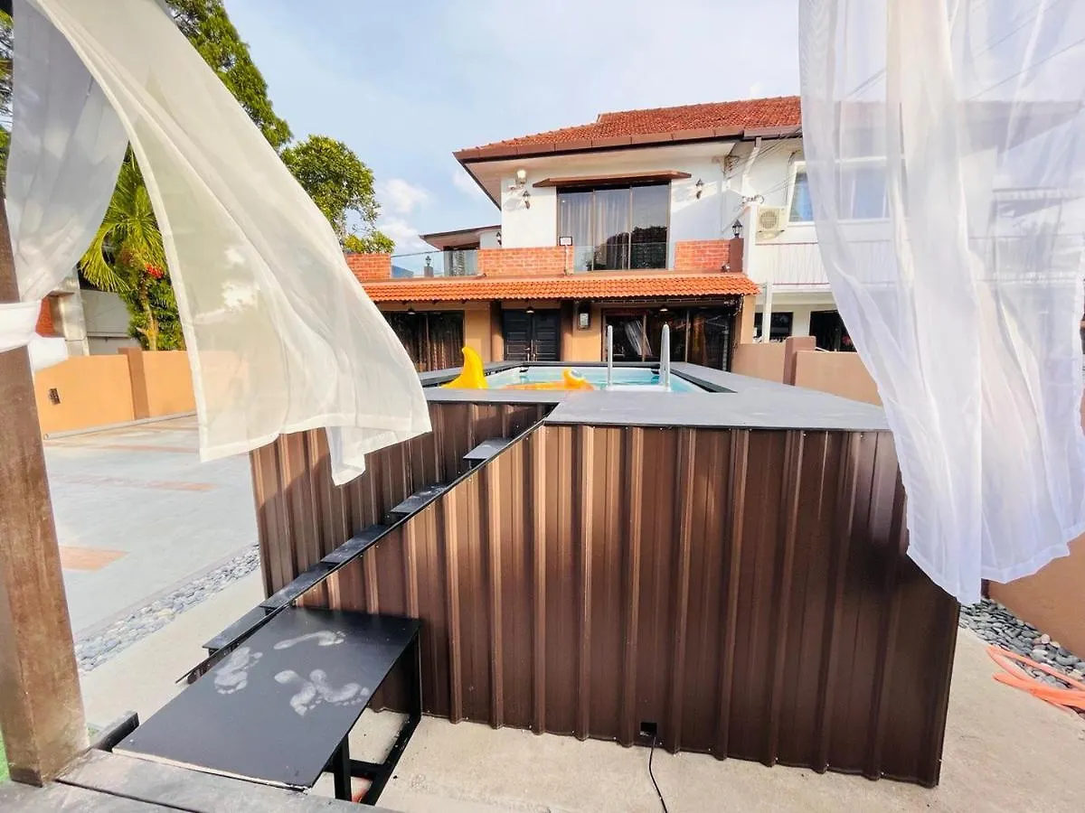 Luxe Bean Bag Cinema Retreat - Private Pool With Ps5, Ktv, Bbq Patio - 5 Mins To Tanjung Bungah Beach ! Villa Tanjung Tokong